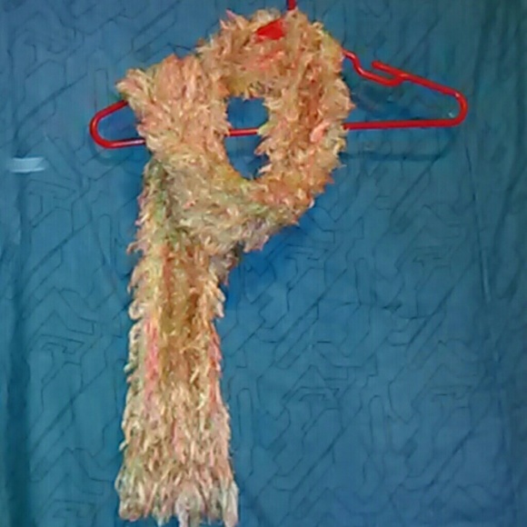 Scarf - Picture 1 of 2